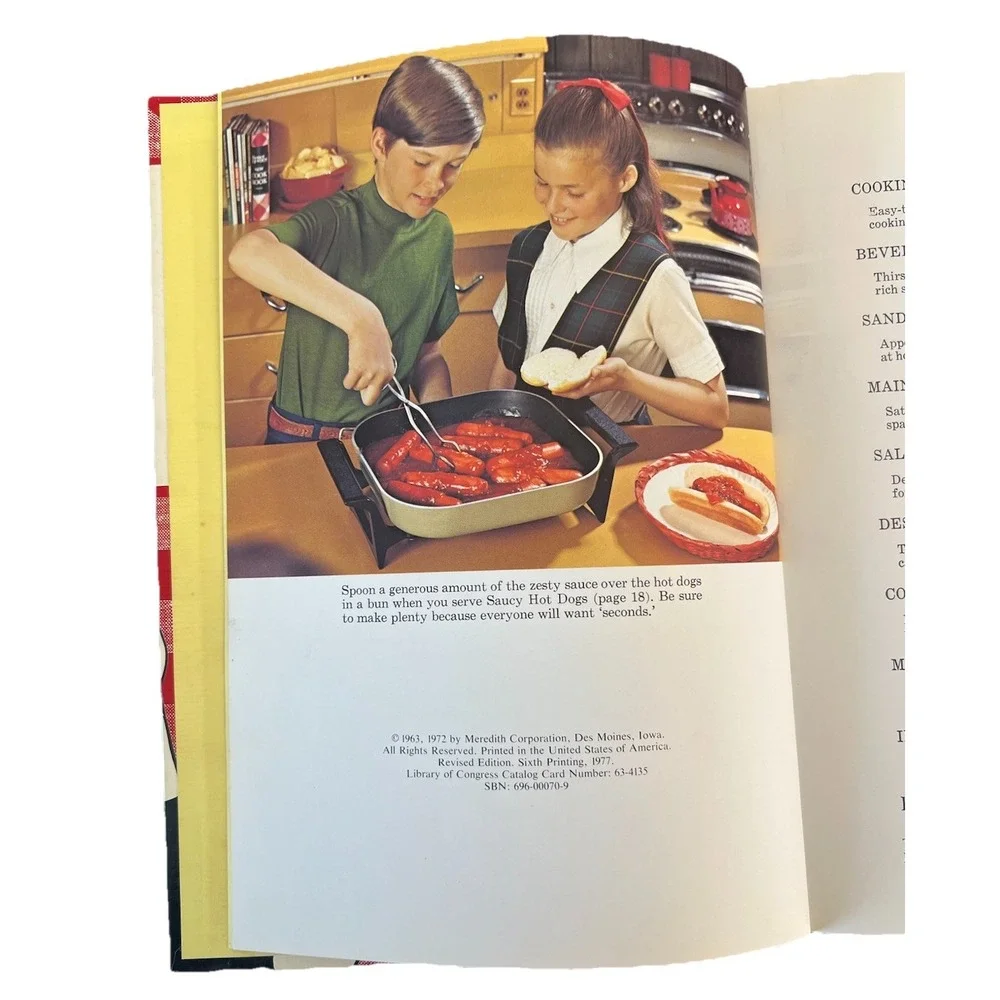 Better Homes and Gardens Junior Cook Book 1977‎ Revised Edition Red Gingham 70s